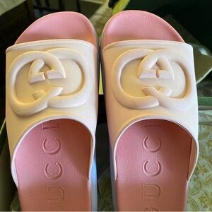 Gucci Women's Slide Sandal with Interlocking G